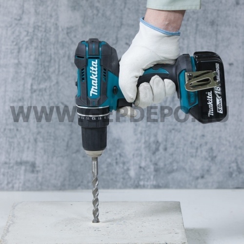 Makita DHP482Z akkus ütvefúró-csavarbehajtó géptest