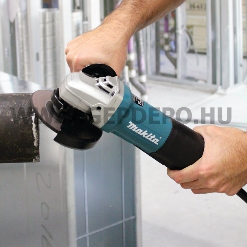 Makita 9565PCV sarokcsiszoló