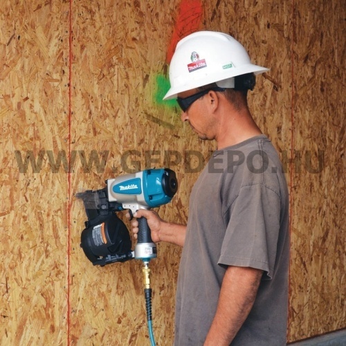 Makita AN902 levegős szegbelövő