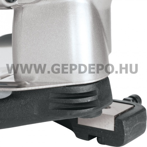 Makita JS3201J lemezvágó MAKPAC kofferben