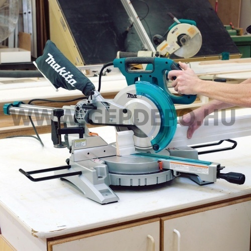 Makita LS1018LN gérvágó