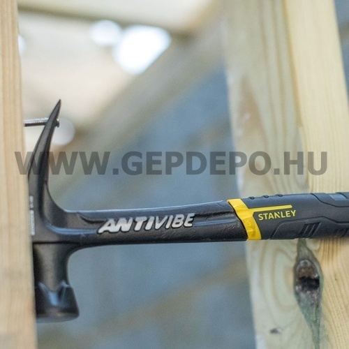 Stanley FatMax vibrációcsökkentett kalapács íves fejjel 453 g
