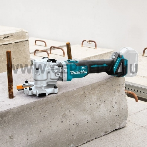 Makita DSC250ZK menetesszár vágó géptest kofferben