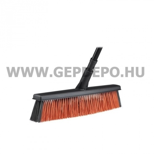 Fiskars Solid univerzális kültéri seprű (L)