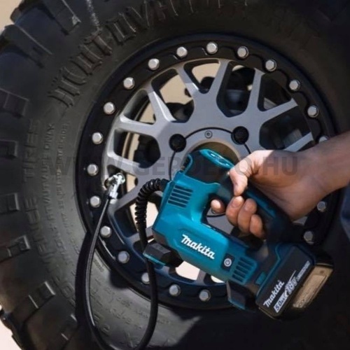 Makita DMP180Z akkus pumpa géptest 18V LXT