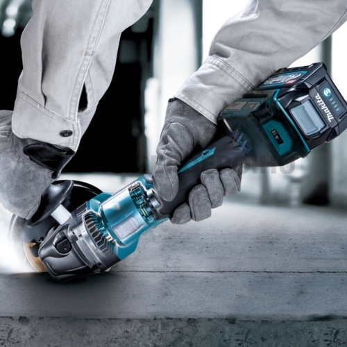 Makita GA026GM201 akkus sarokcsiszoló MakPac kofferben 40V max XGT