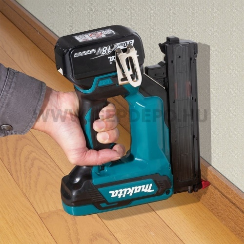 Makita DFN350Z akkus tűzőgép géptest 18V LXT