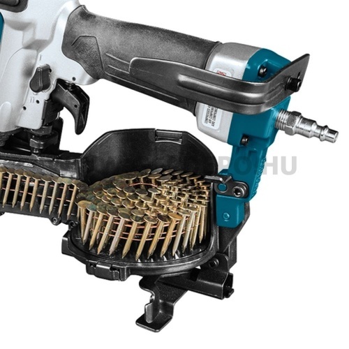 Makita AN454 levegős szegbelövő