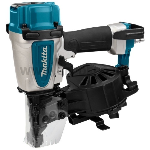 Makita AN454 levegős szegbelövő