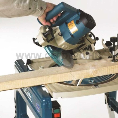 Makita LF1000 gérvágó