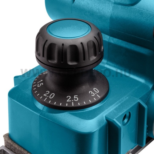 Makita DKP181ZJ akkus gyalu géptest MakPac kofferben
