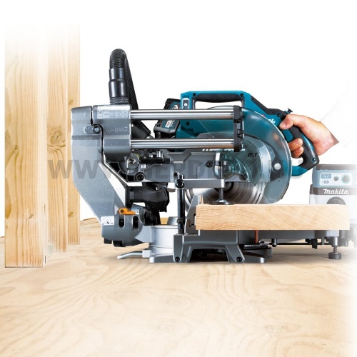 Makita LS002GZ01 akkus gérvágófűrész géptest 40V max XGT BL AWS DXT