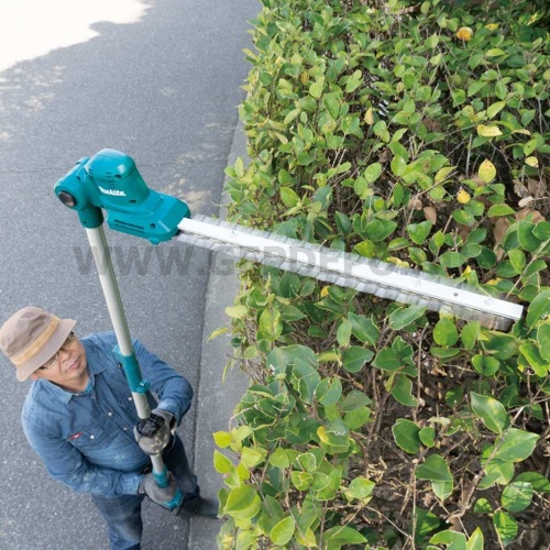 Makita DUN461WZ akkus teleszkópos sövényvágó géptest 18V LXT