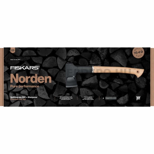 Fiskars Norden hasítófejsze N12, élezővel