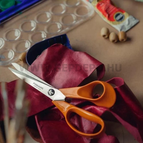 Fiskars Classic Ollókészlet (általános olló 21cm + Varróolló 13 cm)