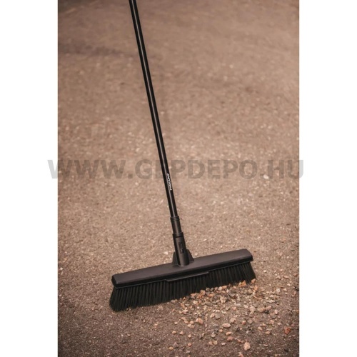 Fiskars Solid univerzális kültéri seprű fej (L)