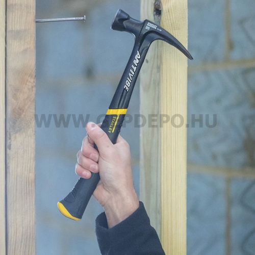 Stanley FatMax vibrációcsökkentett kalapács íves fejjel 567 g