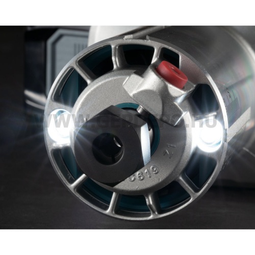Makita RT001GM202 akkus kombinált élmaró 40V max XGT BL AWS