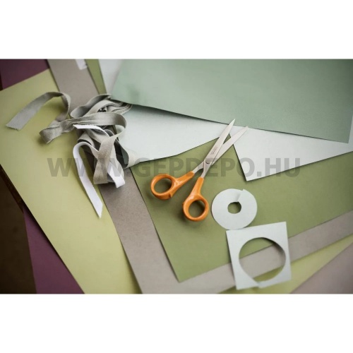 Fiskars Classic papírvágó olló, 17 cm