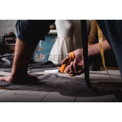 Fiskars RazorEdge Softgrip olló, 23 cm