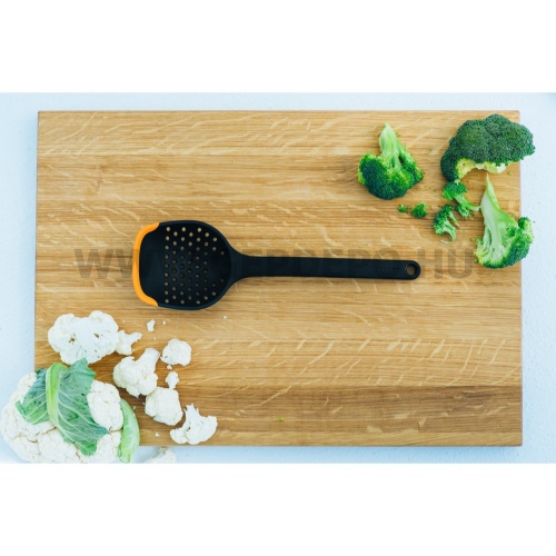 Fiskars Essential kiszedő kanál