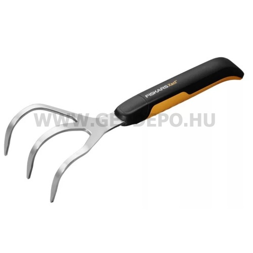 Fiskars Xact talajlazító