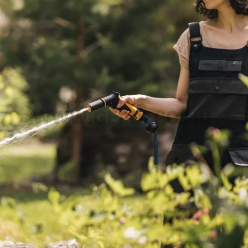 Fiskars Comfort locsolópisztoly, állítható, markolatvezérlésű