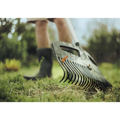 Fiskars Xact™ lombseprű L