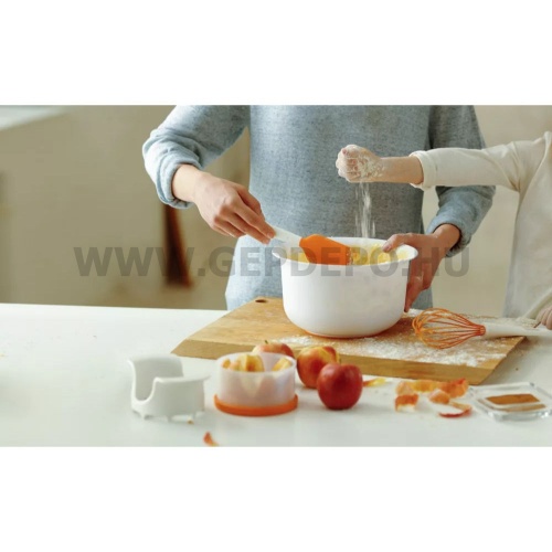 Fiskars Essential tésztakaparó