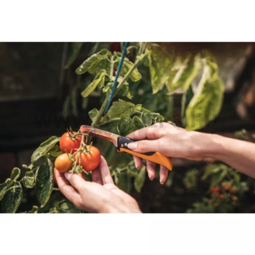 Fiskars X-series™ összecsukható betakarító kés K80
