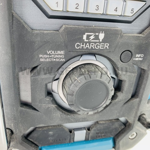 Makita DMR301 akkus Bluetooth rádió töltő funkcióval 12V-18V CXT LXT (230V) (használt-garanciális)