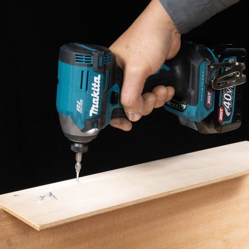 Makita TD003GA201akkus ütvecsavarbehajtó 40V max XGT BL XPT
