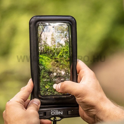 Neo Outdoor vízálló tok IPX8 vízállóság 6,2" képátló, nyakpánttal