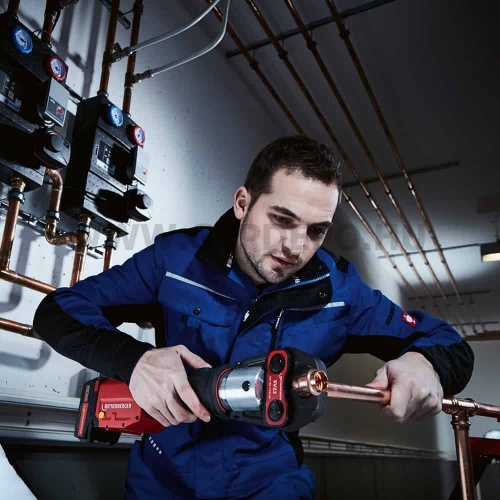 Rothenberger Romax 4000 akkumulátoros présgép