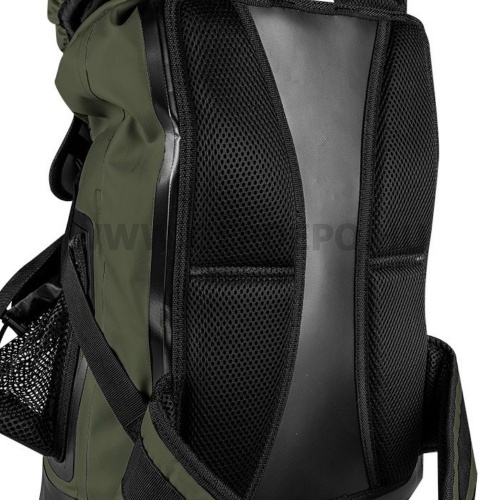 Neo Outdoor vízálló hátizsák 30 literes, sötétzöld színben