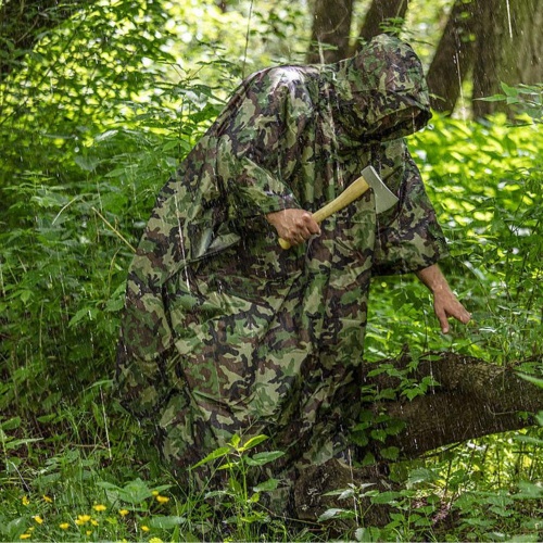 Neo Outdoor terepszínű esőköpeny 3 az 1-ben: poncsó, matrac, ponyva, oldalsó rögzítőkkel - XXL