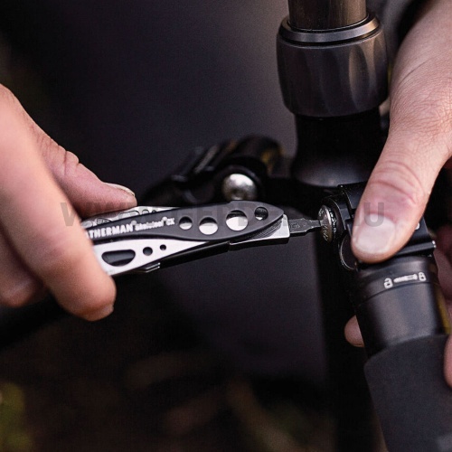 Leatherman SKELETOOL® CX multiszerszám, fekete