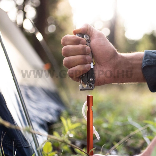Leatherman Signal multiszerszám, fekete és ezüst