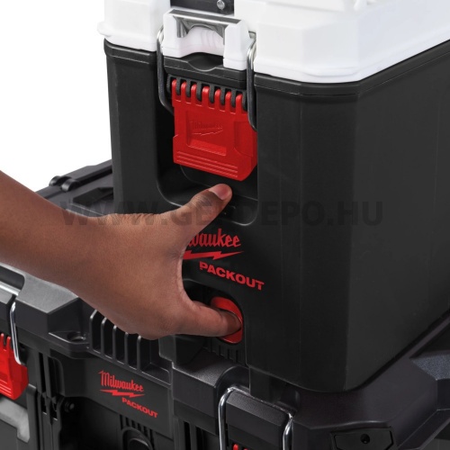 Milwaukee PACKOUT™ hűtőláda