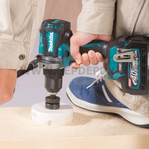 Makita DF001GM201 akkus fúró-csavarbehajtó MakPac kofferban 40V max XGT