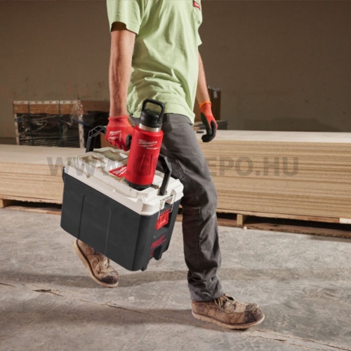 Milwaukee PACKOUT kulacs - 1065 ml, piros