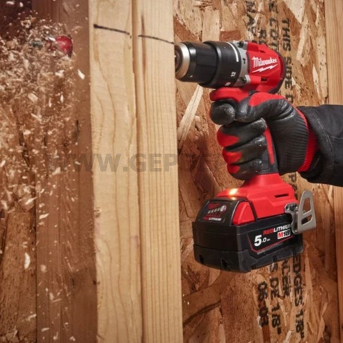Milwaukee M18 BLPDRC-422C akkus ütvefúró-csavarozó - kétféle akkuval, töltővel, kofferben