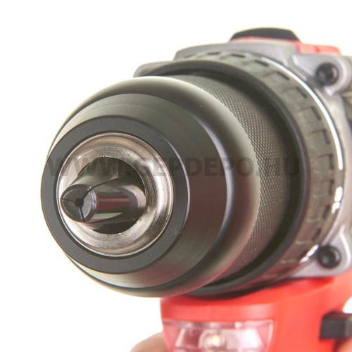 Milwaukee M18 CBLDD-0X akkus kompakt szénkefe nélküli fúrócsavarozó géptest kofferben