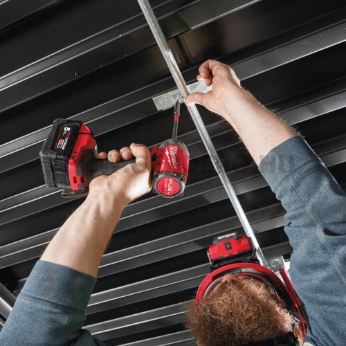 Milwaukee M18 FUEL FID3-0X 1/4" HEX akkus ütvecsavarozó géptest kofferben