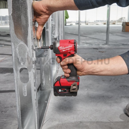 Milwaukee M18 FUEL FID3-0X 1/4" HEX akkus ütvecsavarozó géptest kofferben