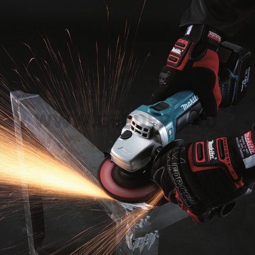 Makita DLX6046 akkus szett 18V LXT DGA452+DHP458+DJR186+DSS610+ DTD152+DML802+3xBL1830B+DC18RC táska