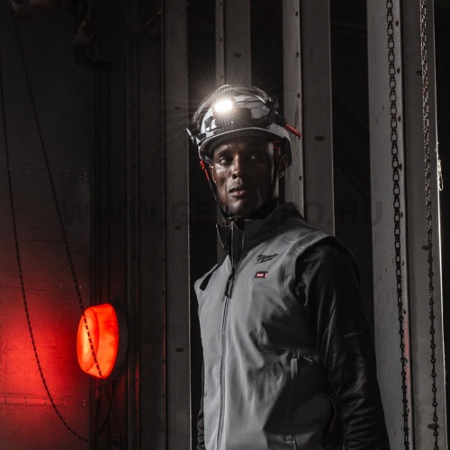 Milwaukee akkus fejlámpa 600 lumen, BOLT sisakokhoz, USB-vel