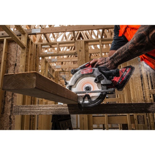 Milwaukee M18 FCS552-302X FUEL akkus körfűrész 165 mm