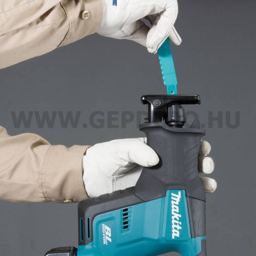 Makita DJR188Z akkus orrfűrész géptest bulk