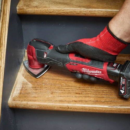 Milwaukee FMT-0 M12 akkus multigép géptest